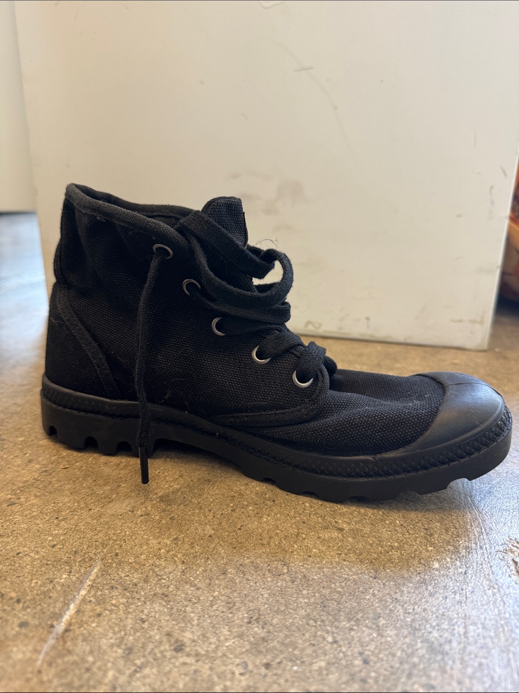 Palladium Pampa Hi Boot- Women’s 8, Black — image 3 of 8